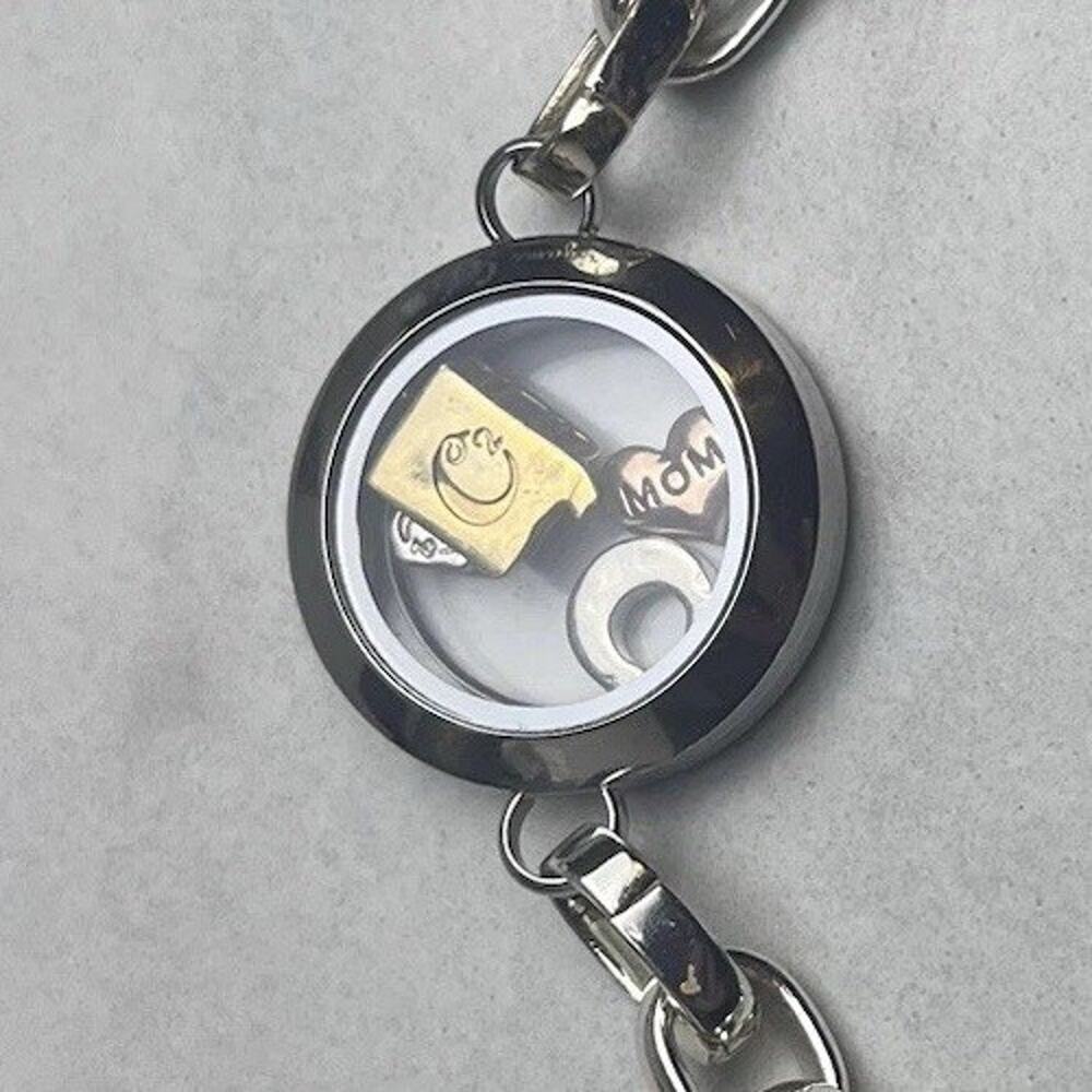 Origami Owl Silver Tone Bracelet -Mom Heart Charm - Holy Bible - Wine - Letter C - Picture 6 of 7